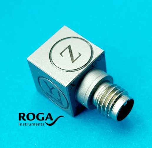 Triaxial accelerometer